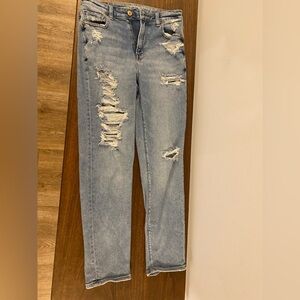 American Eagle Outfitters mom Jeans